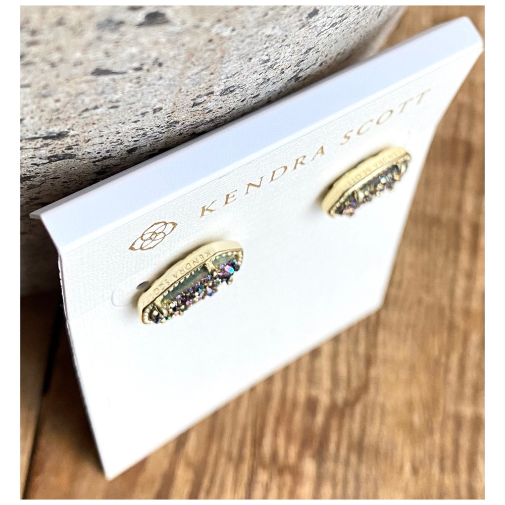 Kendra Scott • “Ellie” Earrings • Gold - Picture 2 of 3